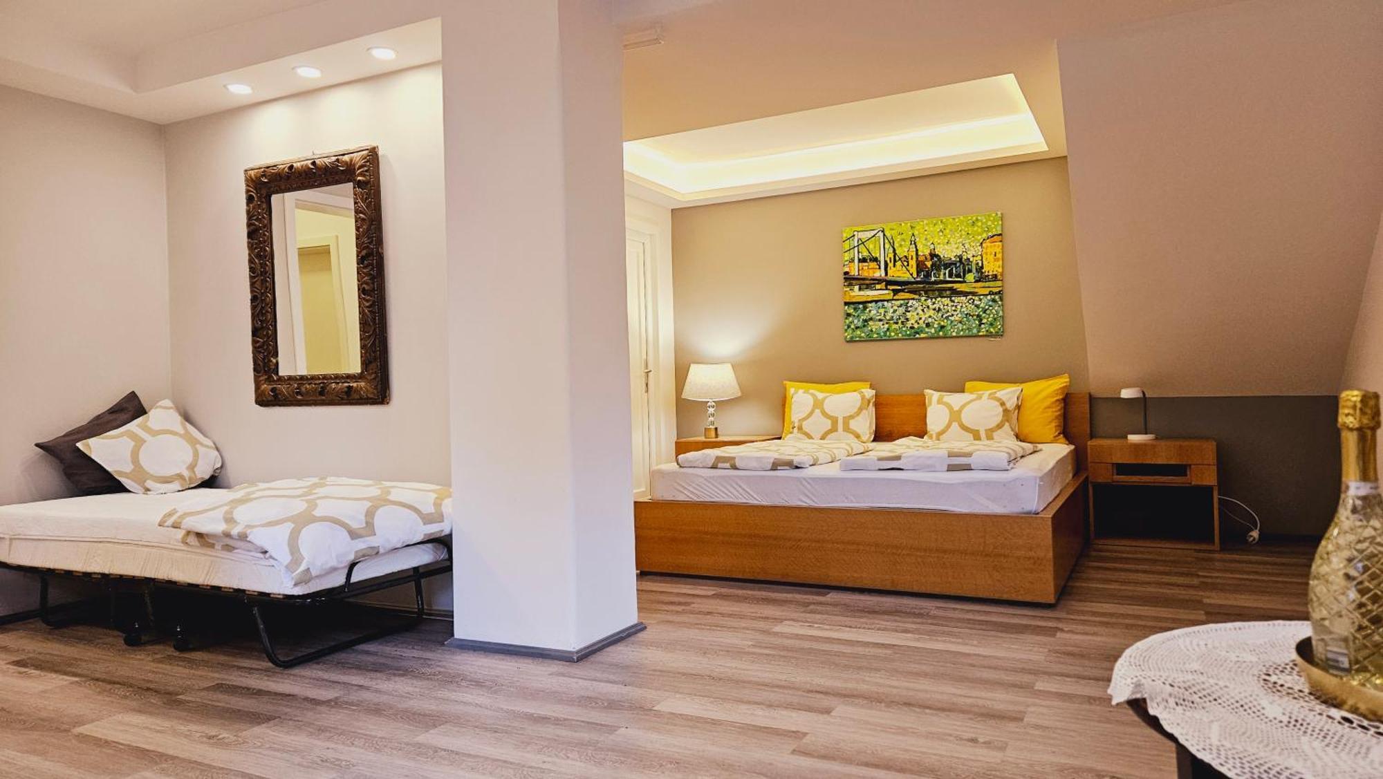 Budasmile Appartment At Buda Castle - Aircon & Free Parking Budapest Esterno foto